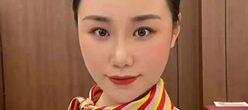 鲁晓莉 现为福州航空乘务员