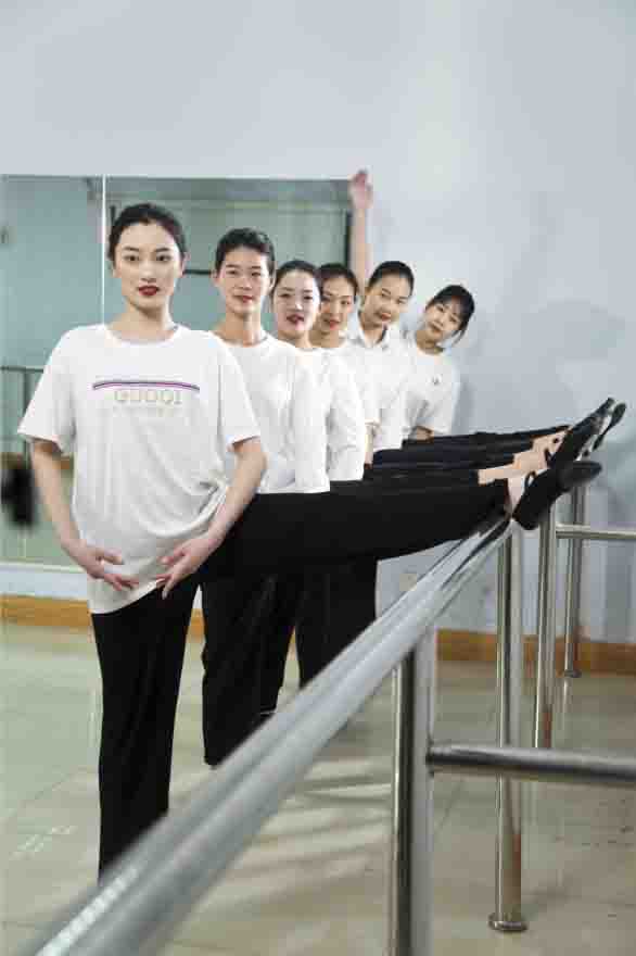 河南空乘专业好学吗？